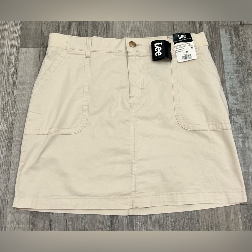 Lee Skort - Picture 2 of 4